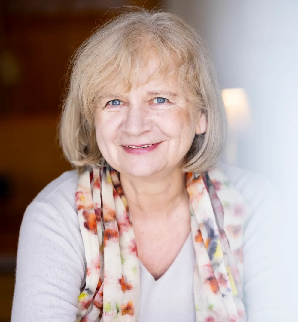 Ursula Kaspar in ihrer Praxis